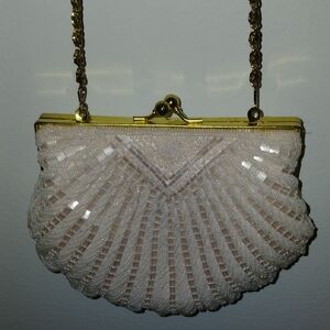 Elegant Cream Beaded Clutch